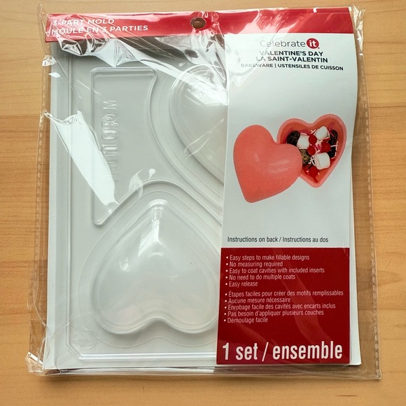 Chocolate Heart 3 Part Mold, Smooth Heart, Bakeware, Valentine's Day - Picture 1 of 1